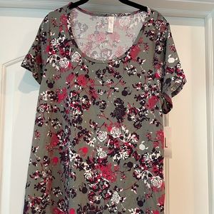 LuLaRoe classic Disney T